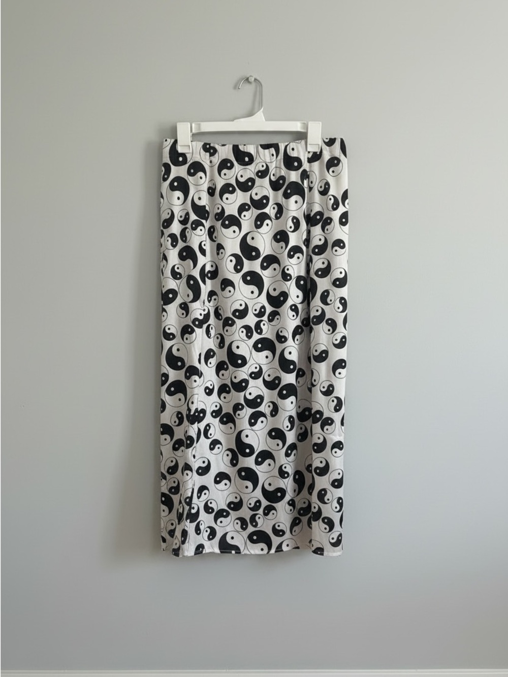 RARE Dressed in Lala Original Satin Yin Yang Skirt size Large